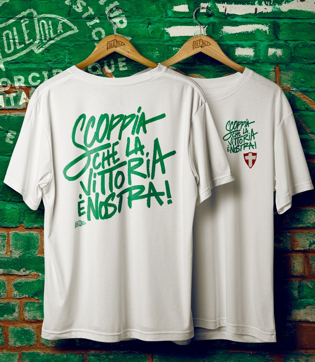 Nome do produto: Camiseta //SCOPPIA CHE LA VITTORIA É NOSTRA!//