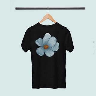 Nome do produtoMa fleur bleue - Camiseta Estampa Floral Flor nas Costas Preta