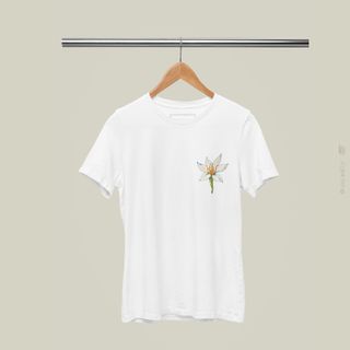 Nome do produtoLilium Candidum - Camiseta Estampa Lírio Floral Branca