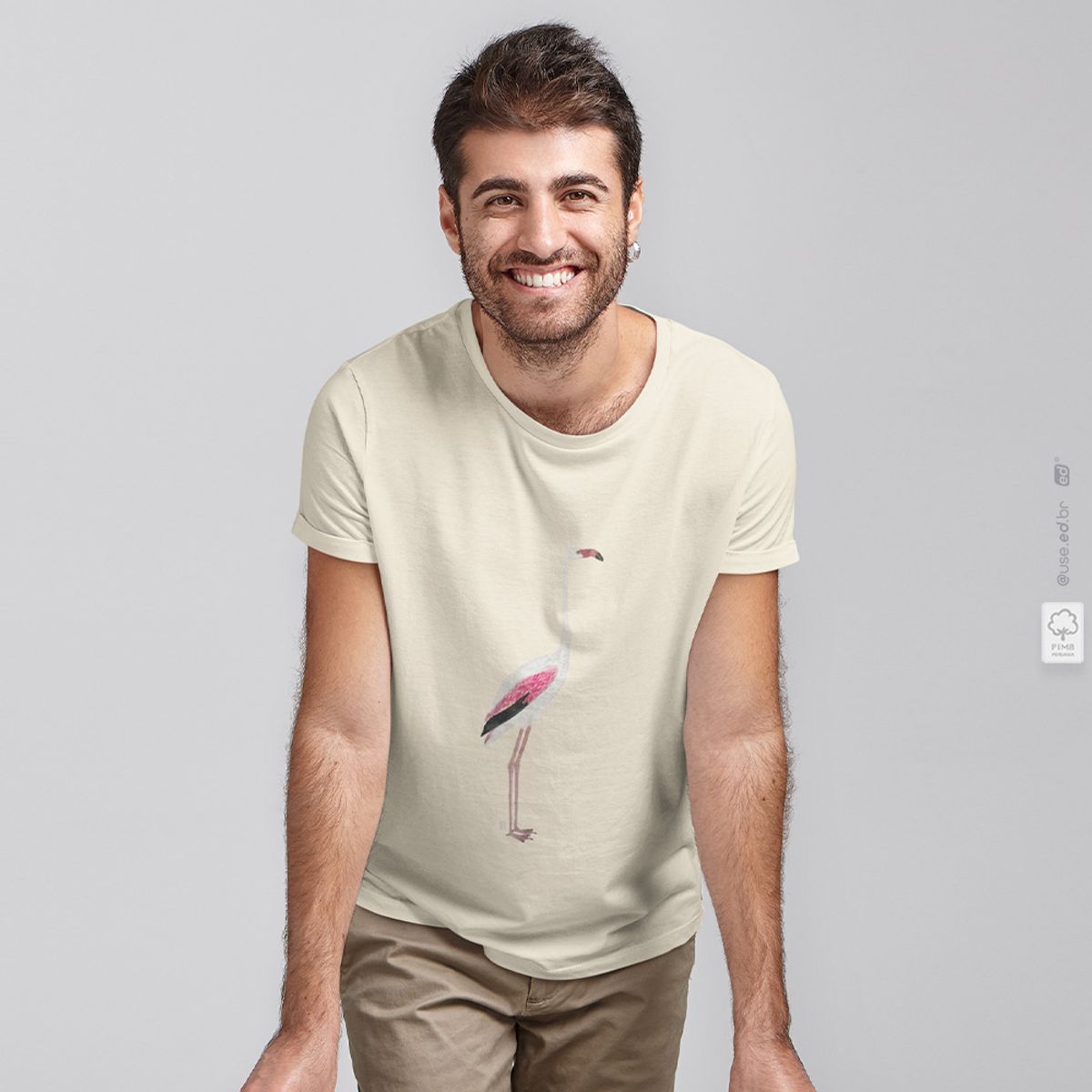 Nome do produto: Flamingo - Camiseta Pima Peruana Marfim