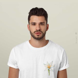 Nome do produtoLilium Candidum - Camiseta Estampa Lírio Floral Branca