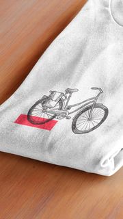 Nome do produtoCamiseta Plus Size Branca Estampada Bicicleta Vintage