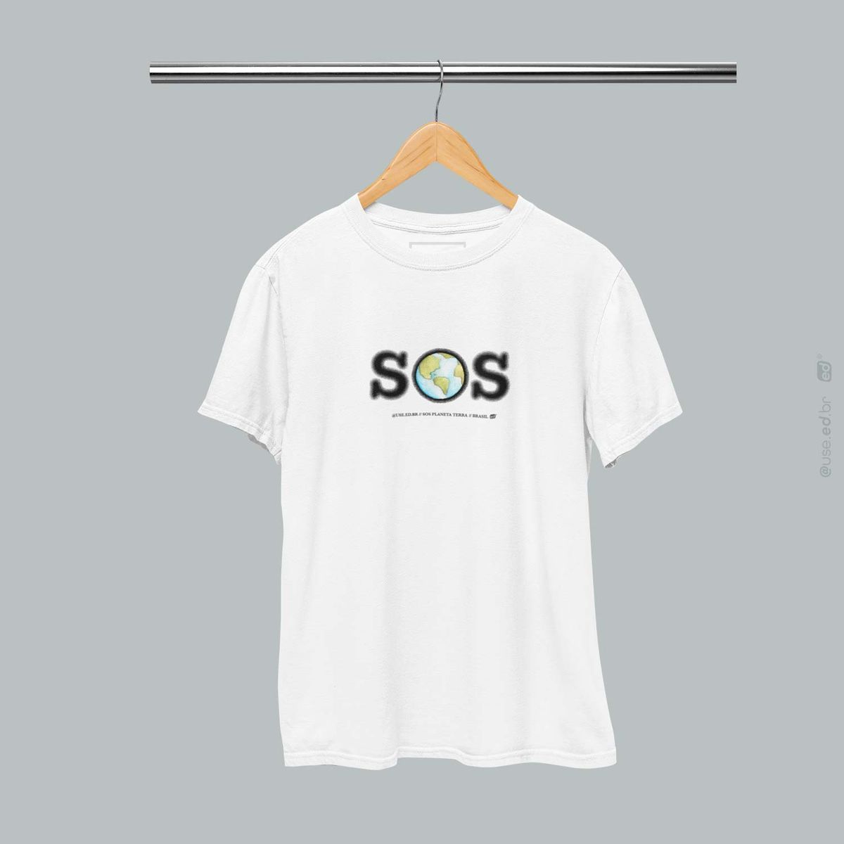 Nome do produto: SOS Terra - Camiseta Estampada SOS Planeta Terra Cores