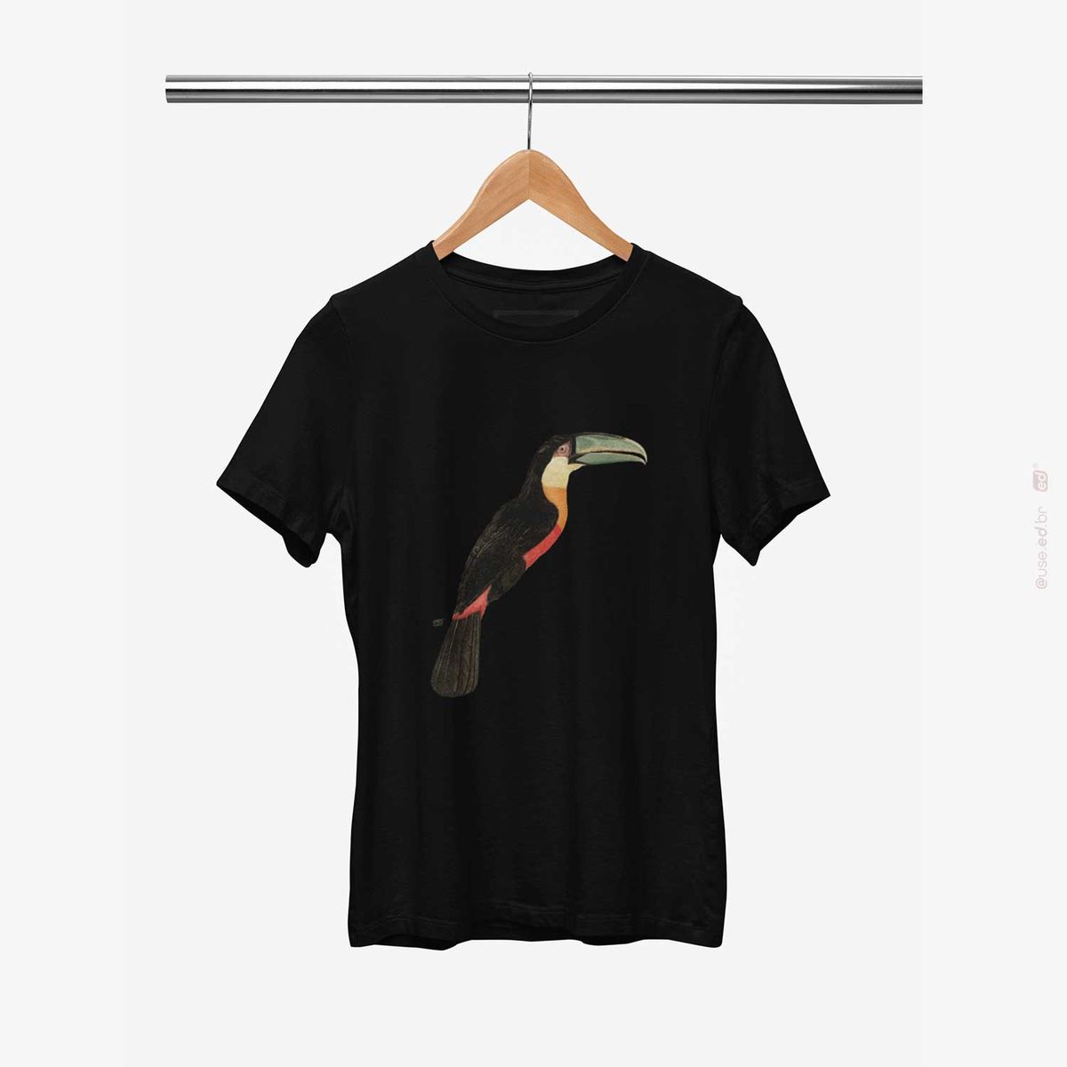 Nome do produto: Tucano - Camiseta Estampa Pássaro Tucano Quality Preta