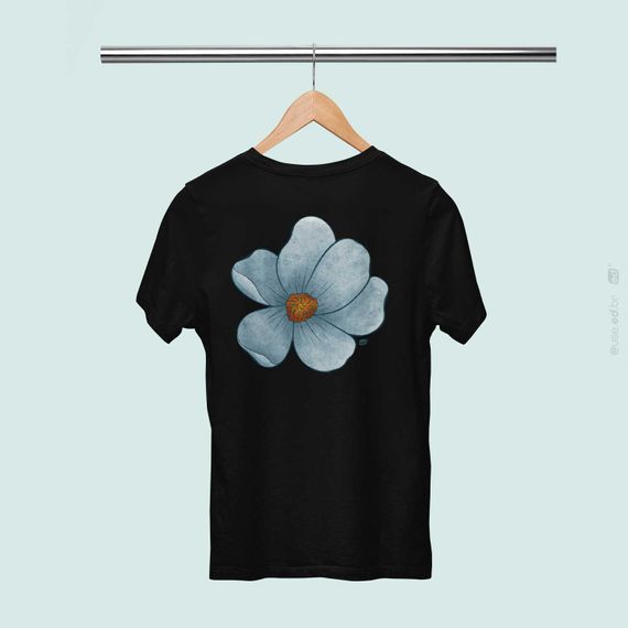 Ma fleur bleue - Camiseta Estampa Floral Flor nas Costas Preta
