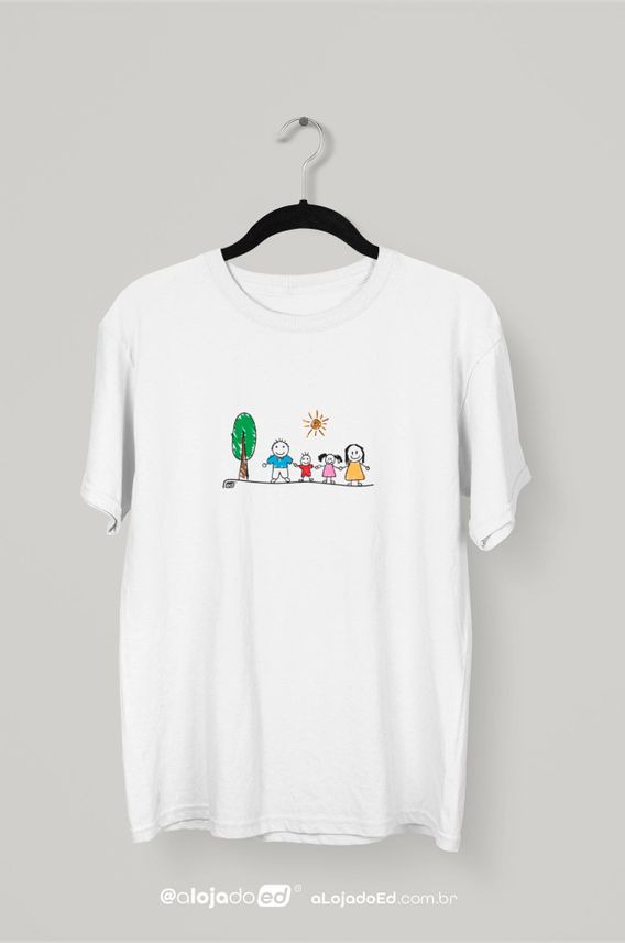 PAI, MAE, FILHO E FILHA - Camiseta Quality Estampada Desenho de Criança