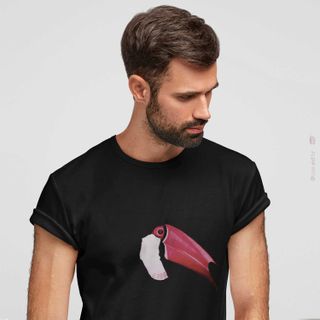 Nome do produtoTucano Sahy - Camiseta Estampa Pássaro Tucano Sahy Preta