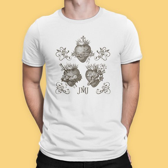 Camiseta Sagrada Família - Corações - Clara