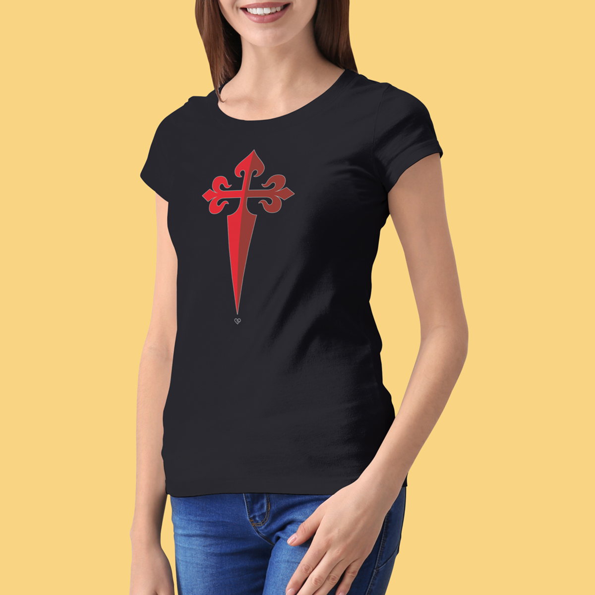 Nome do produto: Camiseta Cruz de Santiago - Feminina