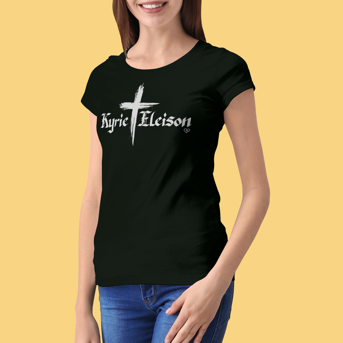 Nome do produto: Camiseta Kyrie Eleison Feminina