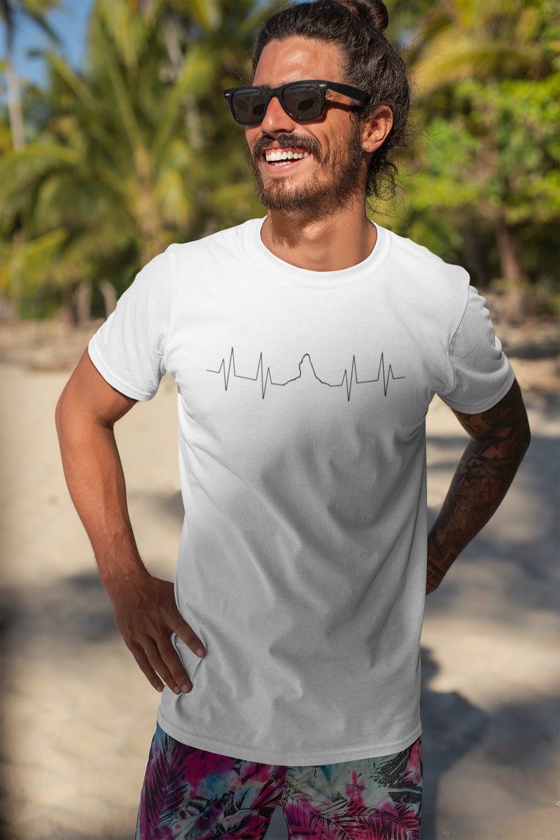 Nome do produto: T-Shirt Batimentos Morro do Pico - Arte Preta