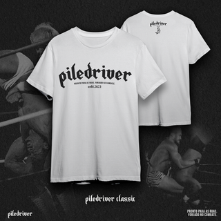 Camiseta Plus Size Piledriver Classic - Branca