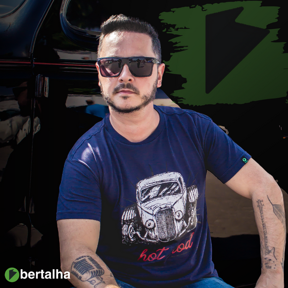 Camiseta || Hot Rod || Desenhada à mão