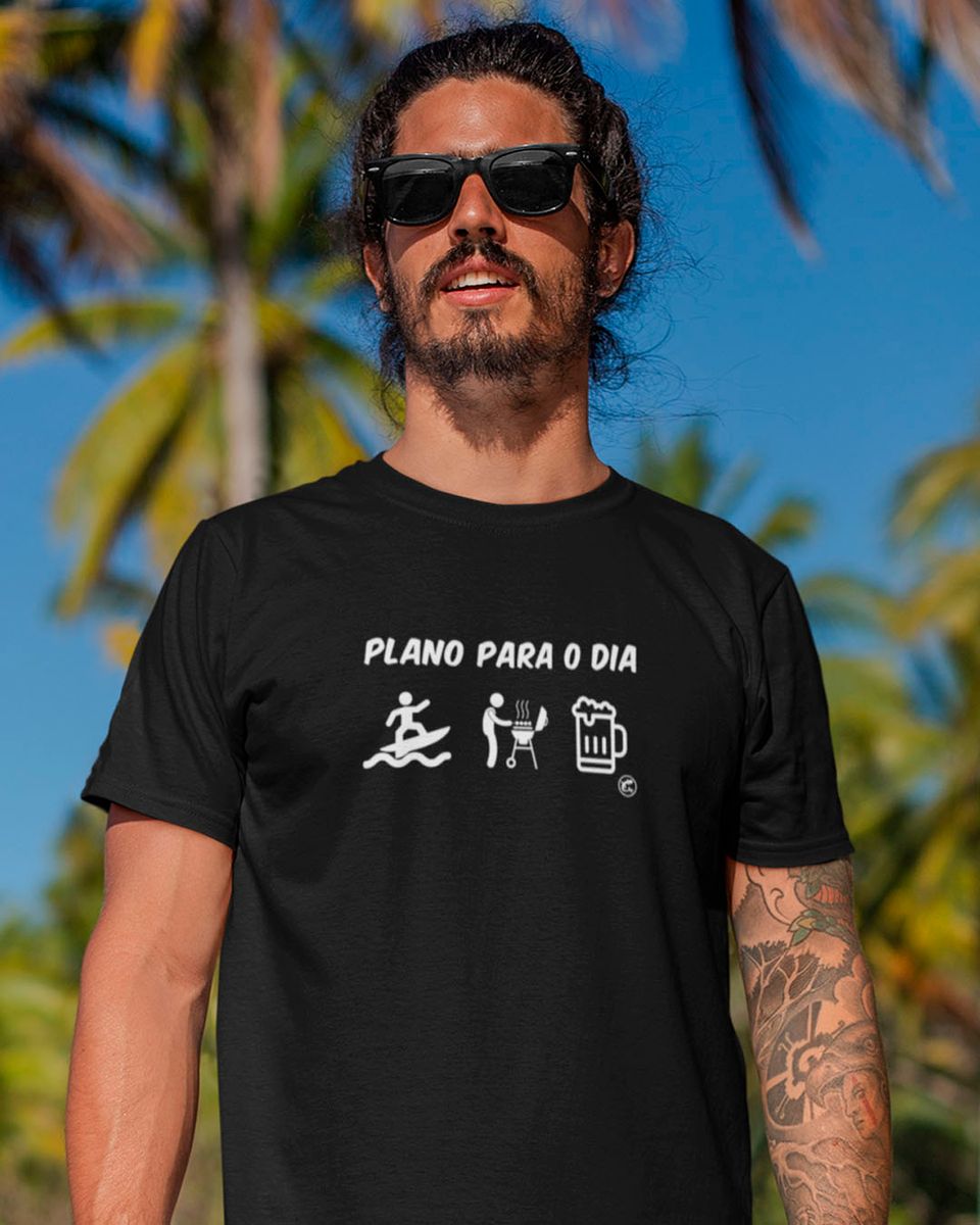 Nome do produto: Camiseta Plano para o dia: Surfe, Churrasco e Cerveja