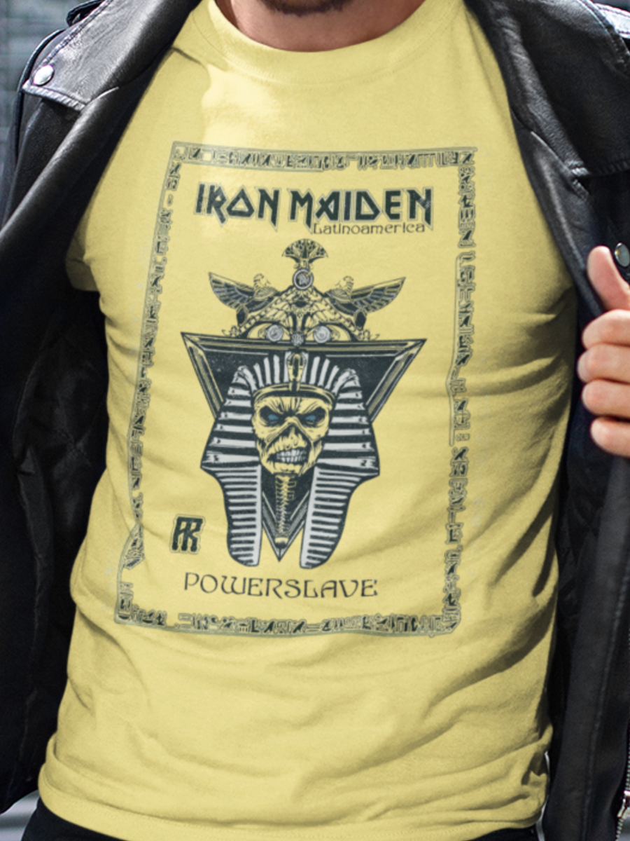 Nome do produto: Camisa de Banda - Iron Maiden - T-Shirt Estonada