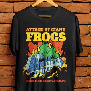 Nome do produtoCamiseta Unissex - Attack of giant frogs