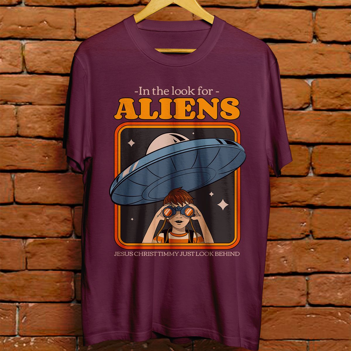 Nome do produto: Camiseta Unissex - In the look for aliens