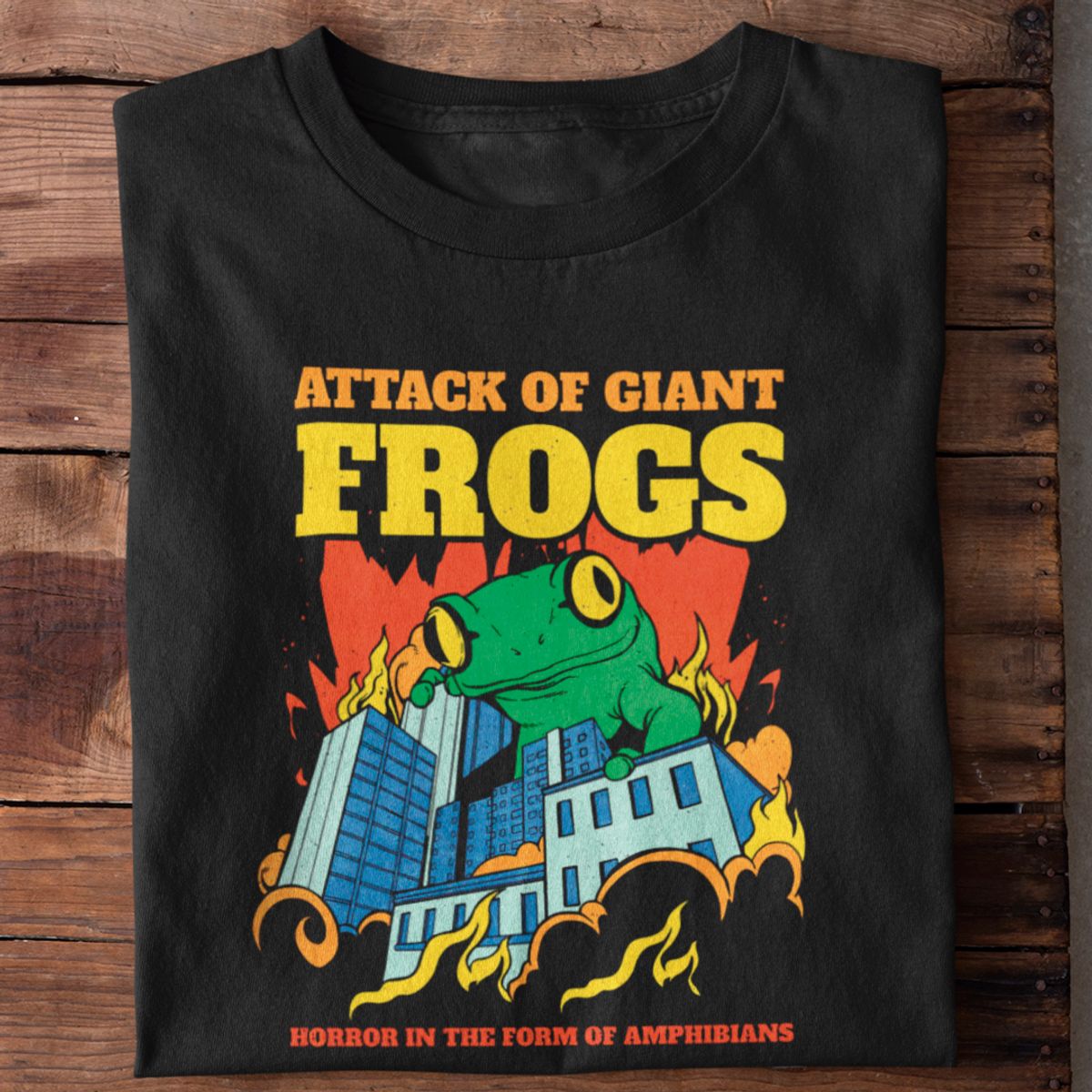 Nome do produto: Camiseta Unissex - Attack of giant frogs