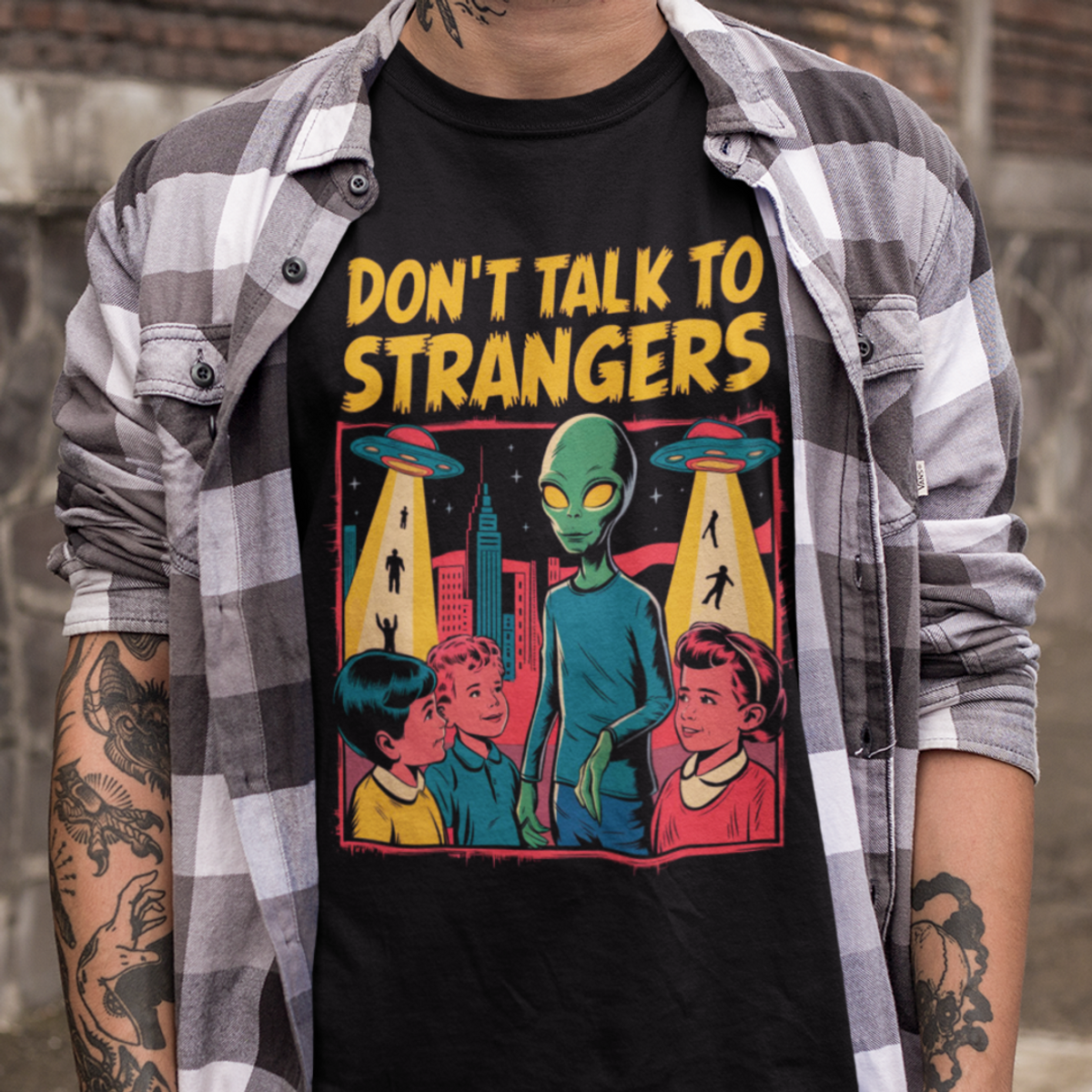 Nome do produto: Camiseta Unissex - Dont talk to strangers