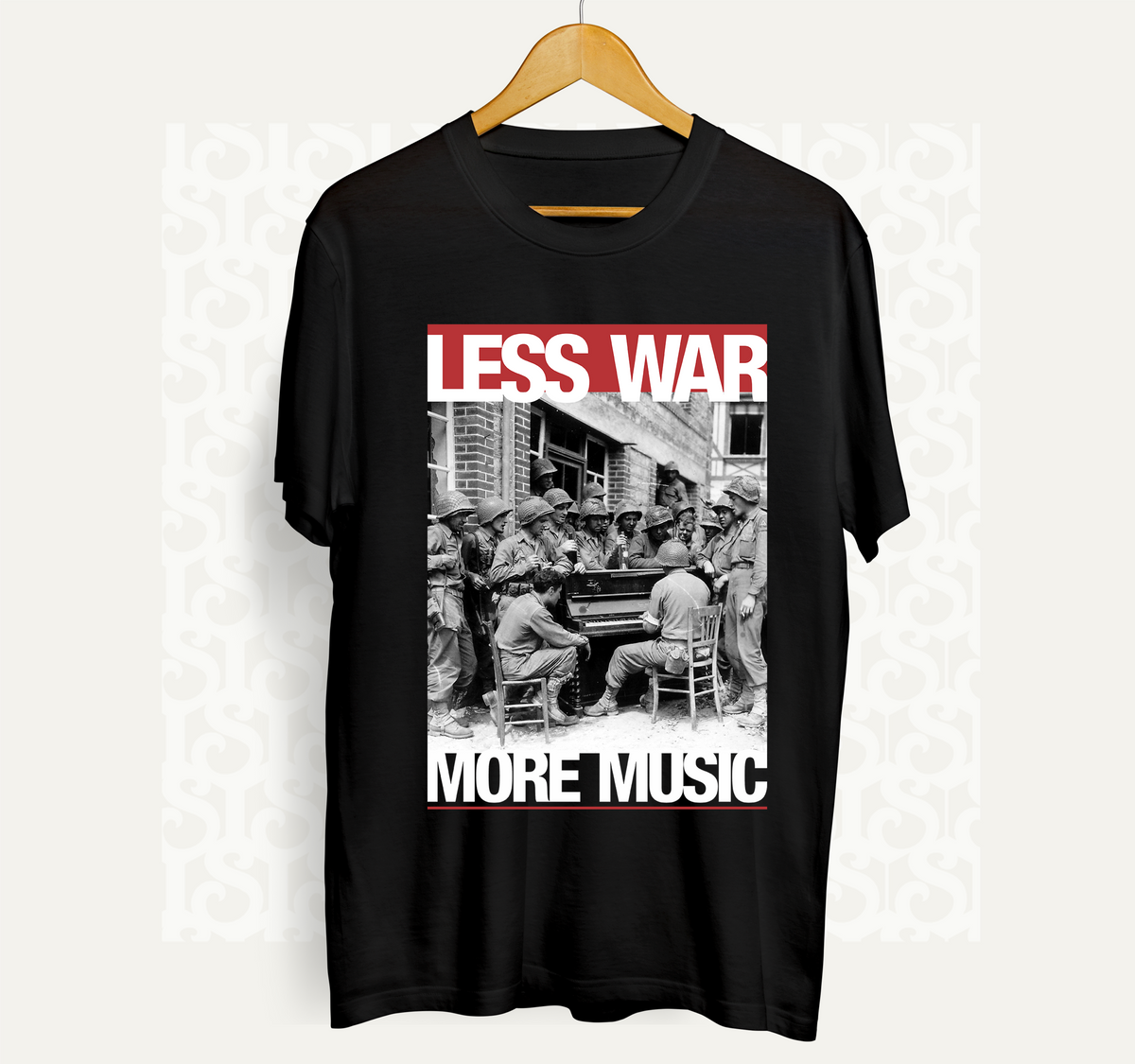Nome do produto: Camiseta #LessWarMoreMusic