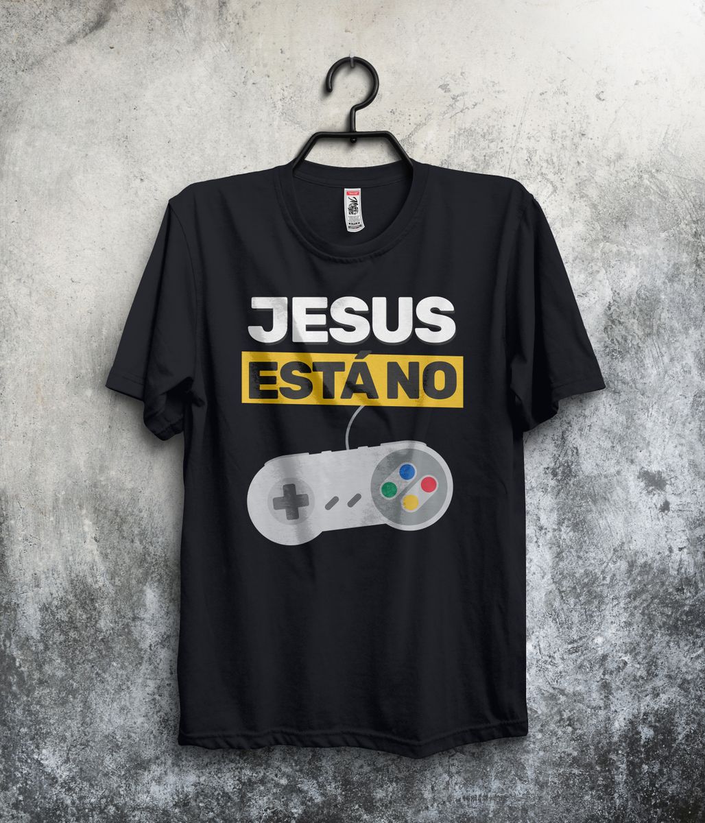 Nome do produto: Camisa Jesus está no controle - Arte Super