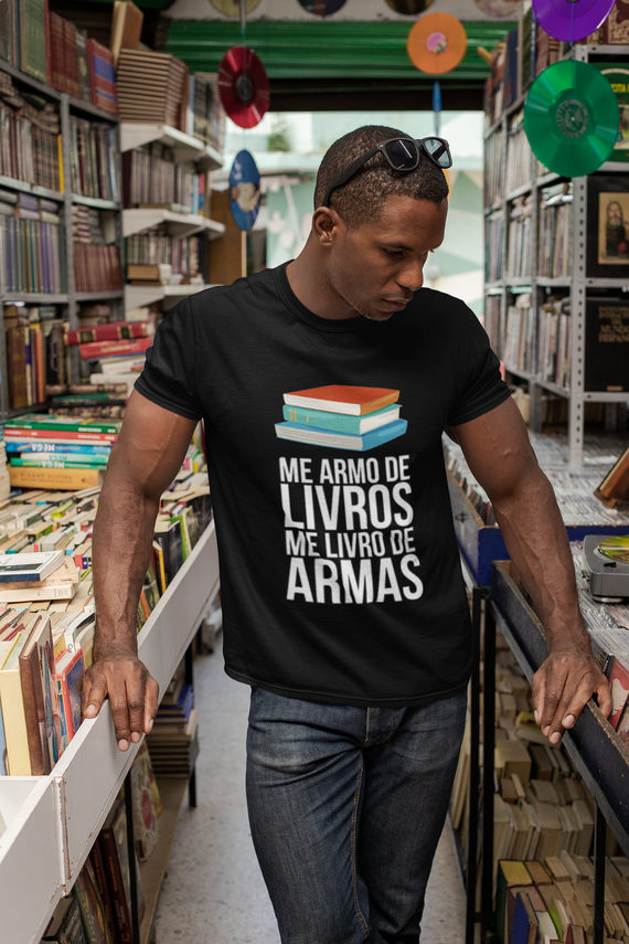 T-shirt Tradicional Livros SIM!