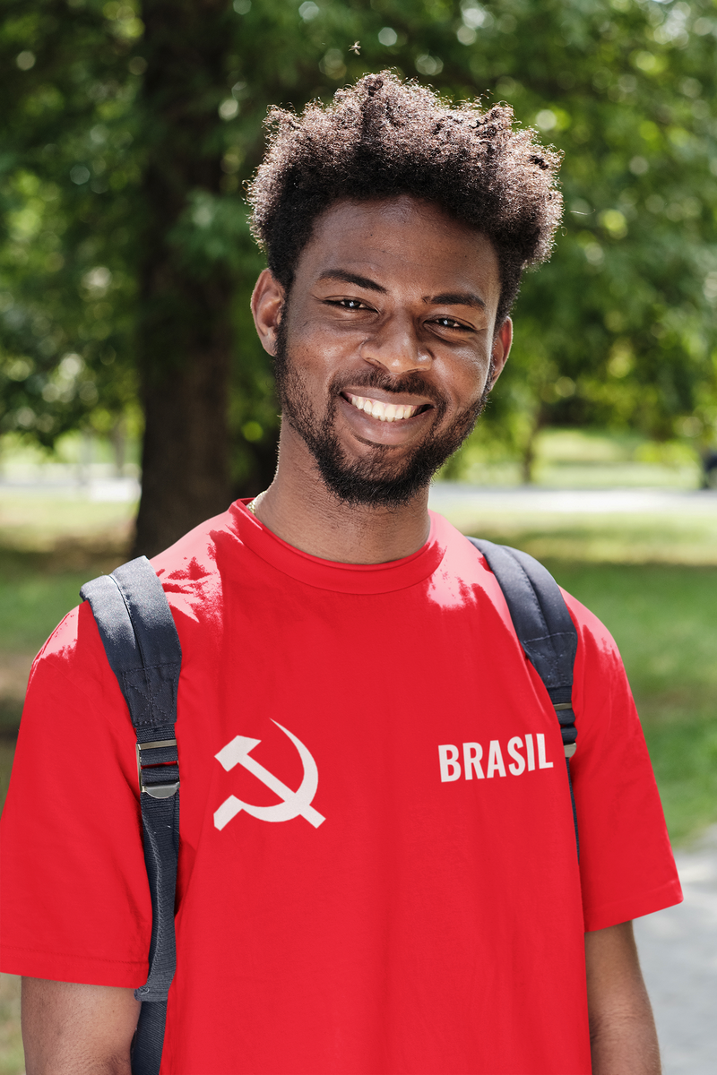 Nome do produto: T-shirt Tradicional Comunista Brasil