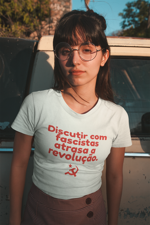 T-shirt Baby Look Revolução.