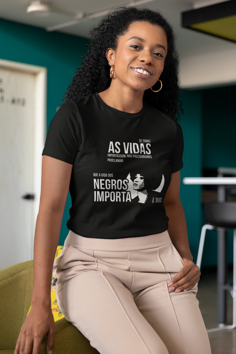 Nome do produto: T-shirt Baby Look Vidas Negras