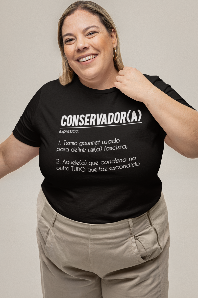 Nome do produto: T-shirt Plus Size Conservador(a)