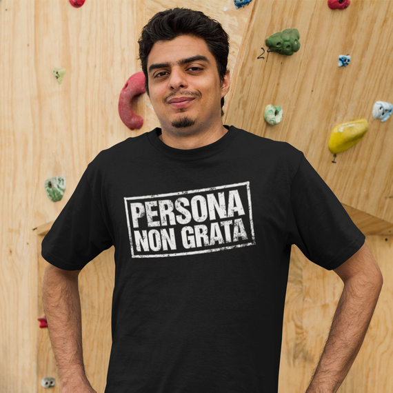 T-shirt Tradicional Persona Non Grata (sem estrela)
