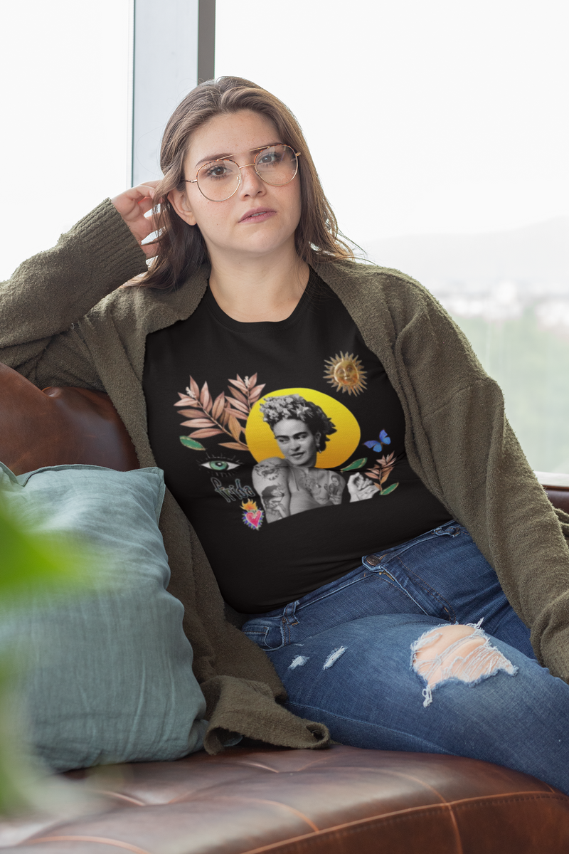 Nome do produto: T-shirt Plus Size Frida Kahlo