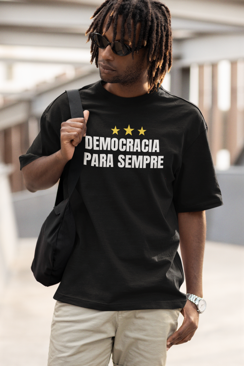 Nome do produto: T-shirt Tradicional Democracia