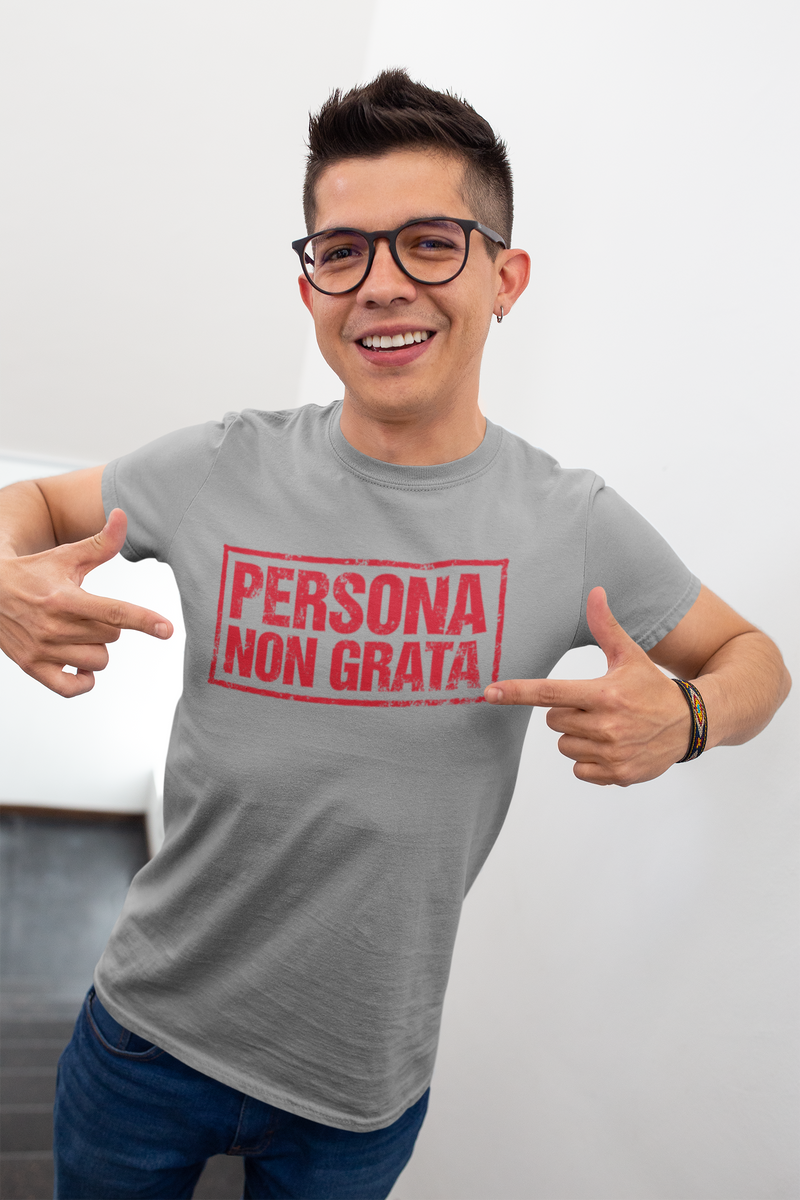 Nome do produto: T-shirt Tradicional Persona Non Grata (sem estrela)
