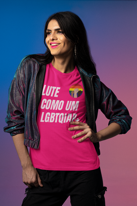 T-shirt Baby Look Lute como um LGBTQIAP+