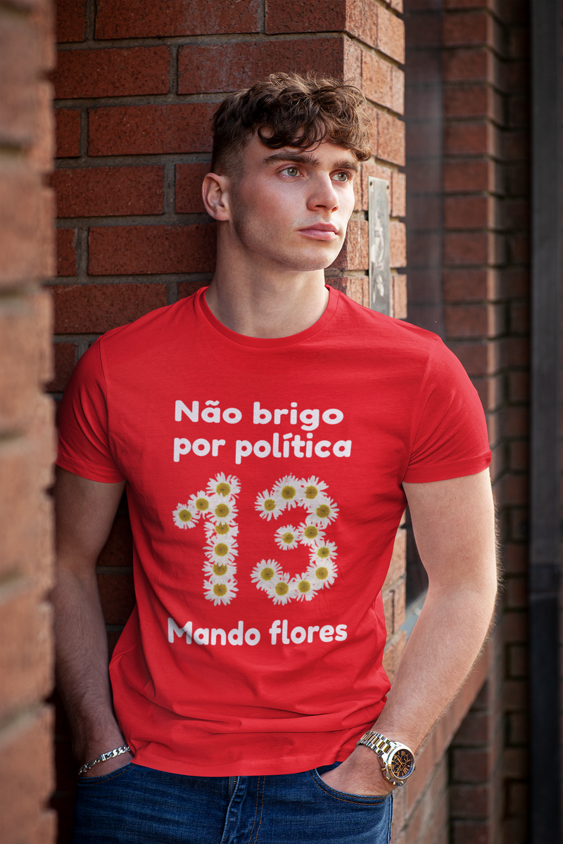 Nome do produto: T-shirt Tradicional Flores