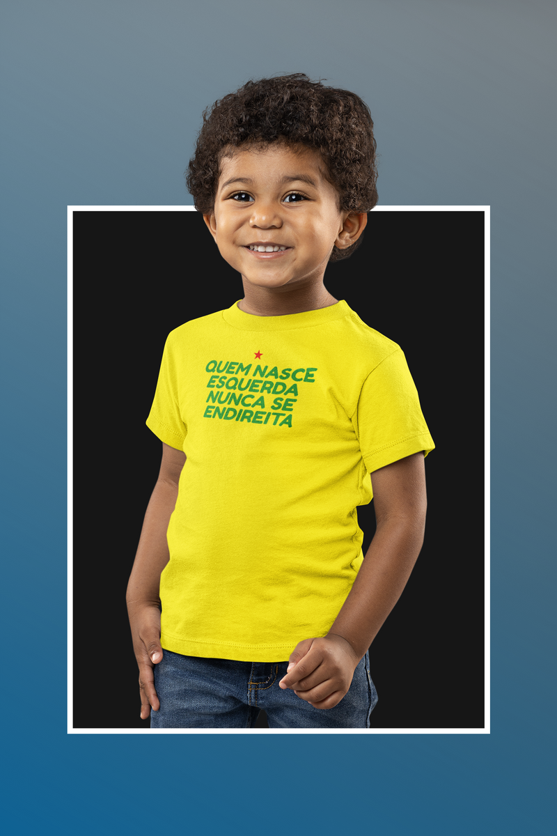 Nome do produto: T-shirt Infantil NUNCA SE ENDIREITA