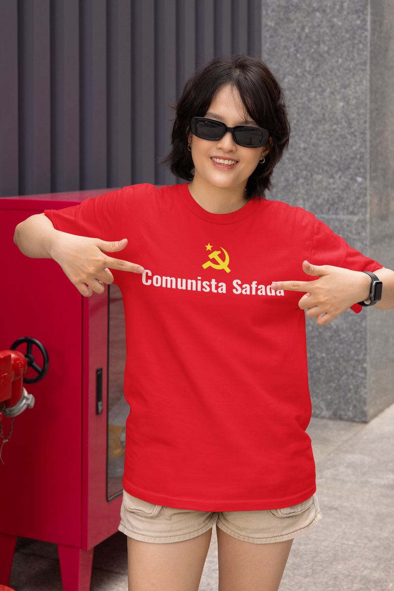 Nome do produto: T-shirt Tradicional Comunista Safada