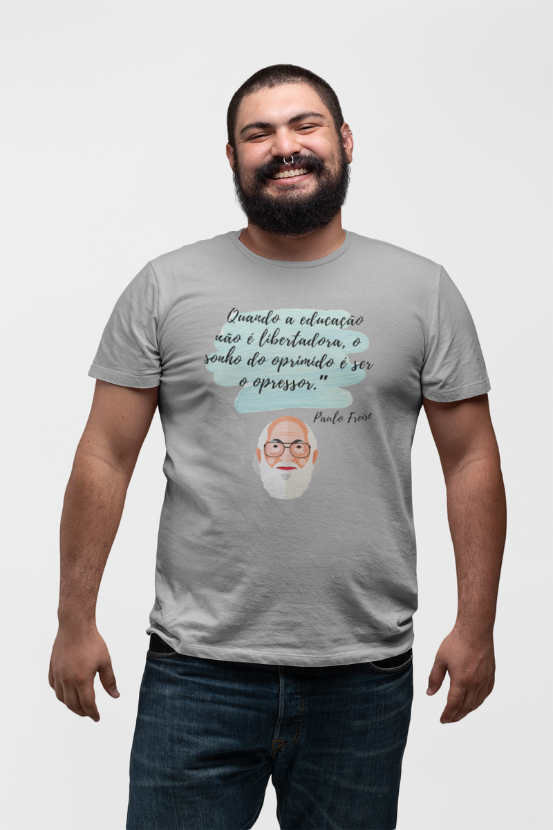 Nome do produto: T-shirt Plus Size Paulo Freire