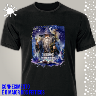 Nome do produtoCamiseta Magos - Conhecimento