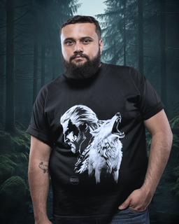 Camiseta Plus Size The Witcher Lobo Branco