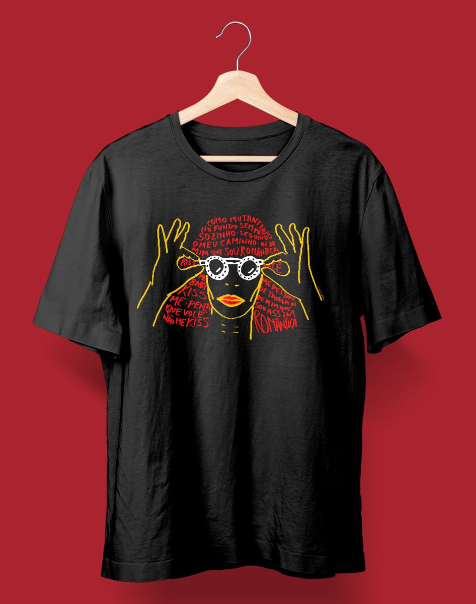 Nome do produto: Camiseta Mutante (Rita Lee) Desenho  (PRETO/ROXO/AZUL MARINHO)