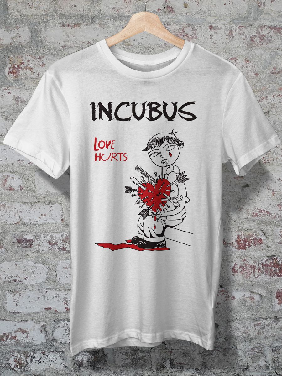 Nome do produto: CAMISETA - INCUBUS - LOVE HURTS