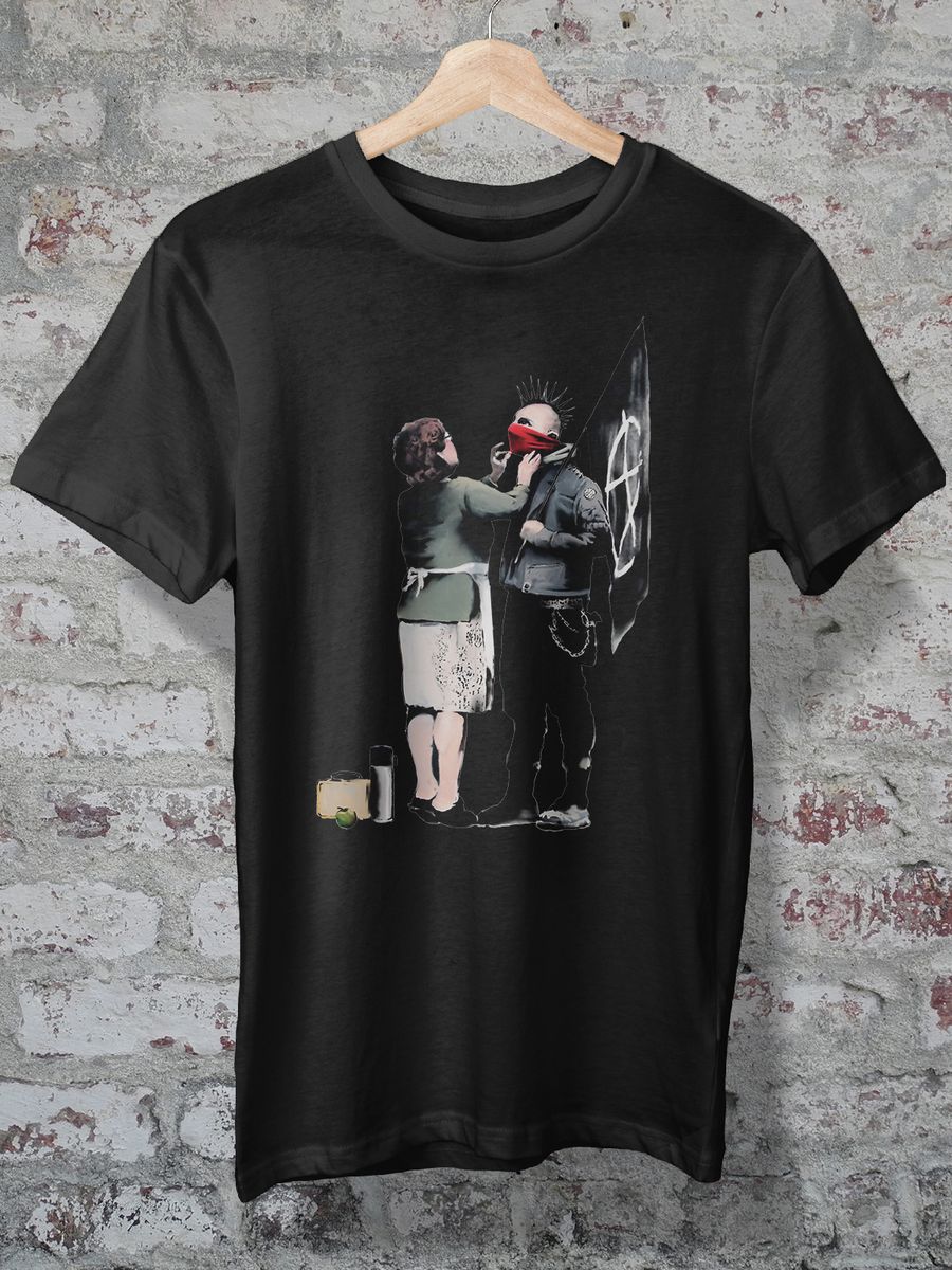 Nome do produto: CAMISETA - PS - BANKSY - ANARCHIST AND MOTHER