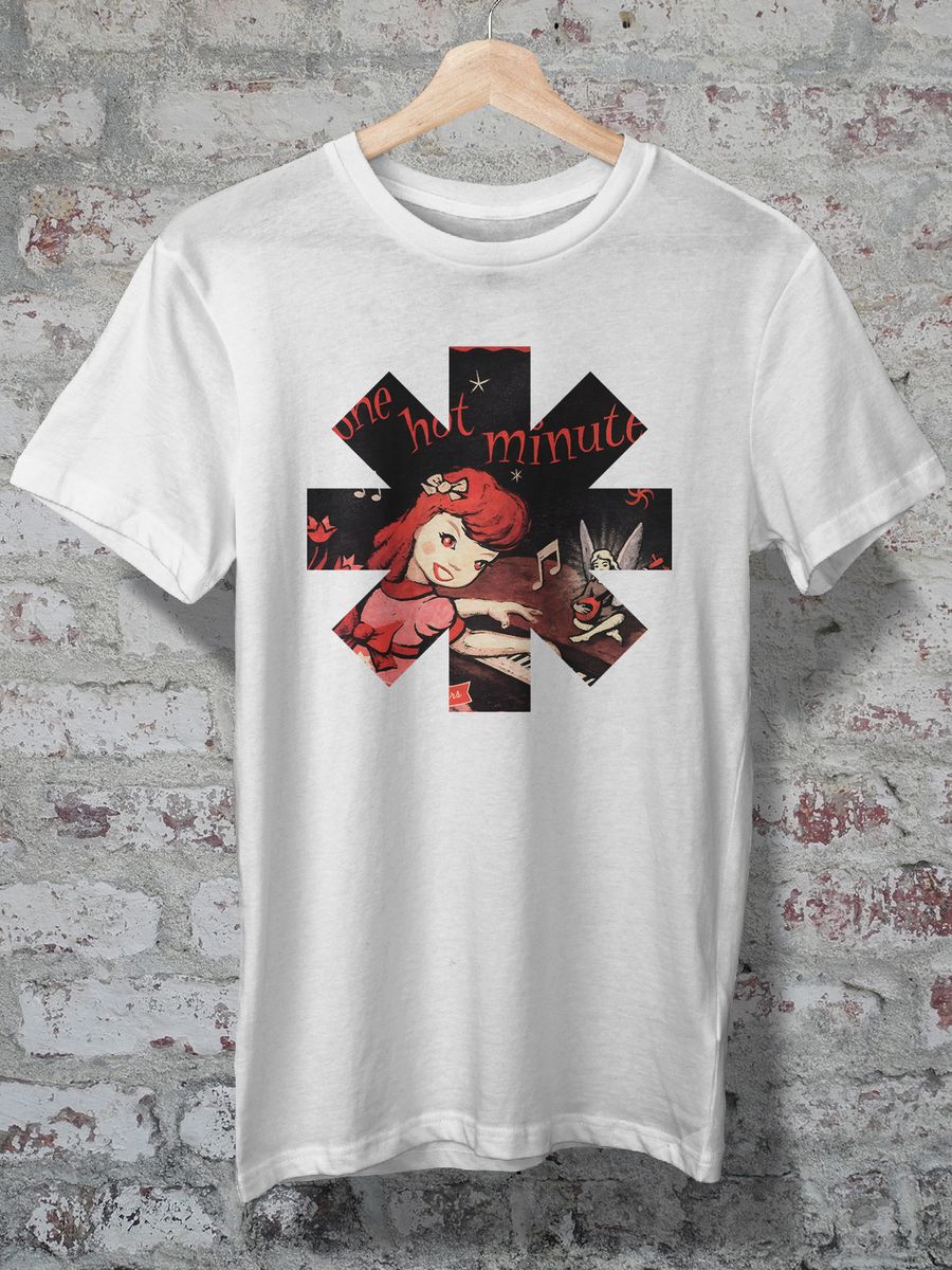 Nome do produto: CAMISETA - RED HOT CHILI PEPPERS - ONE HOT MINUTE