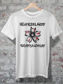 CAMISETA - NEW MODEL ARMY - TODAY IS A GOOD DAY