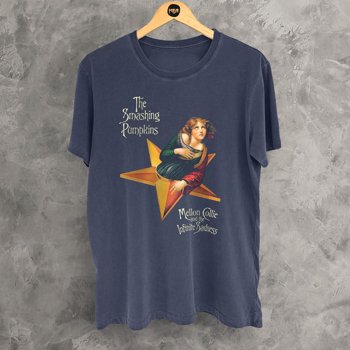 Nome do produto: CAMISETA ESTONADA - SMASHING PUMPKINS - MELLON COLLIE AND THE INFINITE SADNESS