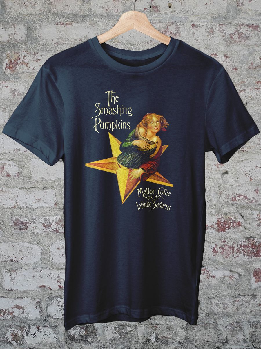 Nome do produto: CAMISETA - PS - SMASHING PUMPKINS - MELLON COLLIE AND THE INFINITE SADNESS