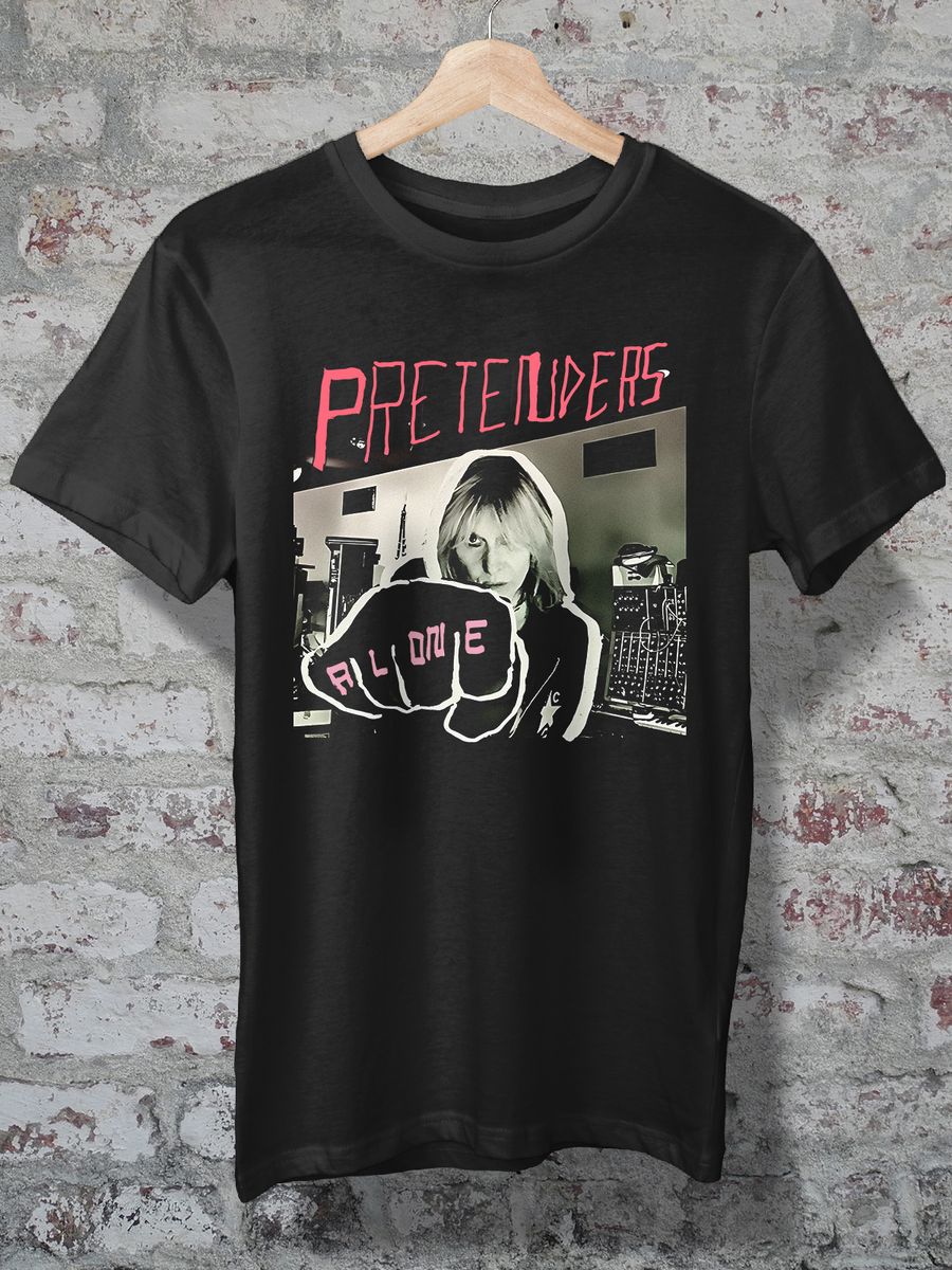 Nome do produto: CAMISETA - THE PRETENDERS - ALONE