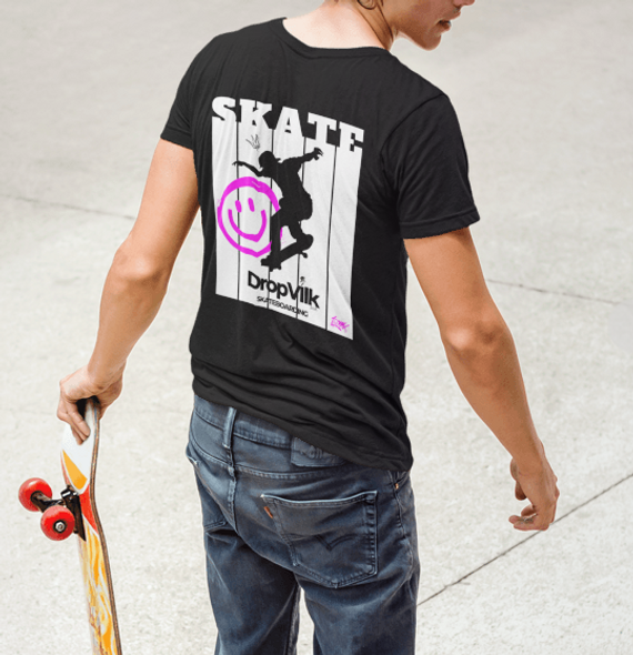Camiseta Skate estampa nas costas